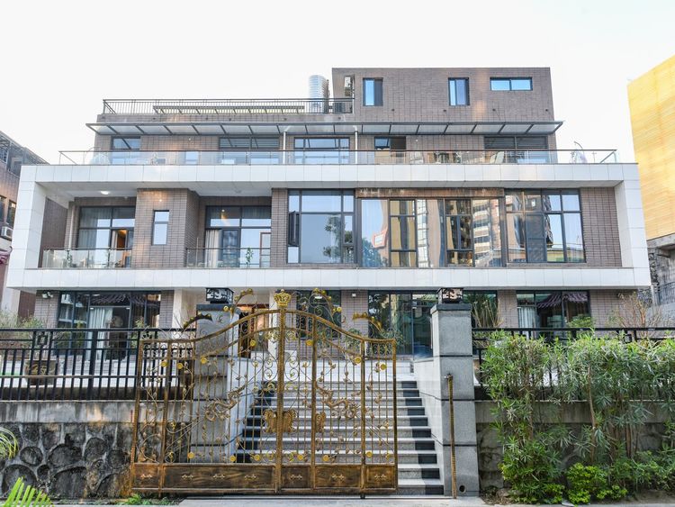 从化居礼润园高端豪华18房36床 轰趴别墅